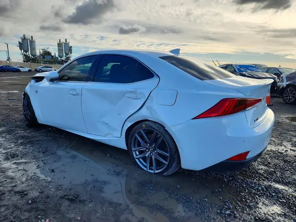 JTHBZ1D2XJ5032974 2018 LEXUS IS - Image 2