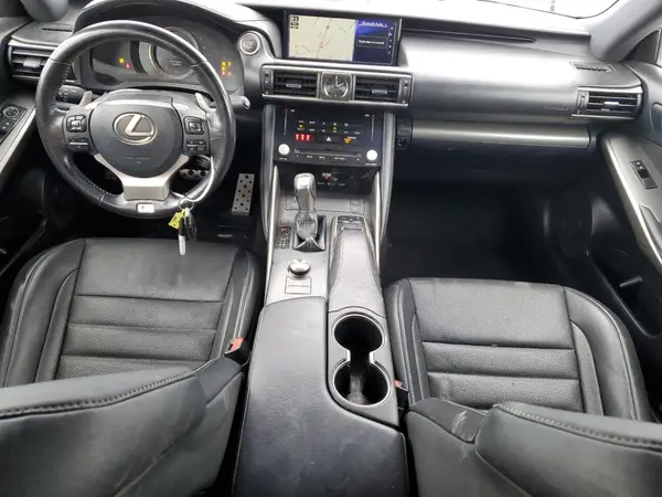JTHBZ1D2XJ5033834 2018 LEXUS IS - Image 8