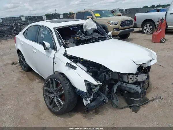 JTHBZ1D2XK5034161 2019 LEXUS IS - Image 1