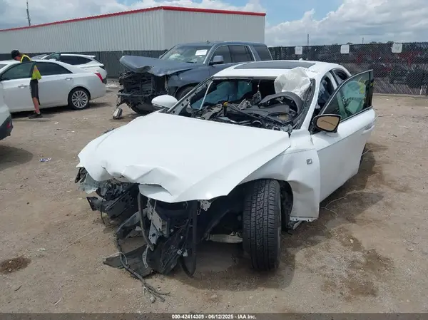 JTHBZ1D2XK5034161 2019 LEXUS IS - Image 2