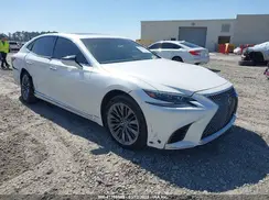 JTHC51FF0J5001992 2018 LEXUS LS