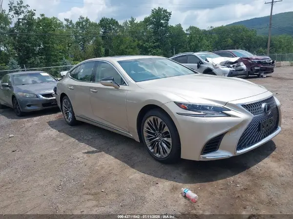 JTHC51FF0K5005395 2019 LEXUS LS