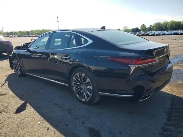 JTHC51FF1J5003847 2018 LEXUS LS - Image 2