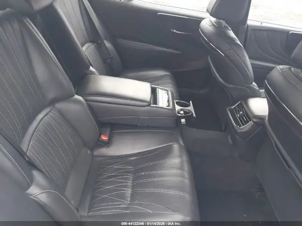 JTHC51FF2J5002383 2018 LEXUS LS - Image 8