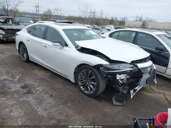 JTHC51FF2J5002867 2018 LEXUS LS - Image 1