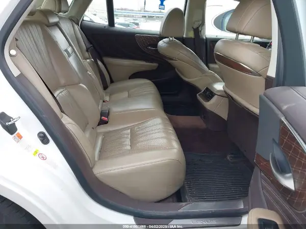 JTHC51FF2J5002867 2018 LEXUS LS - Image 8