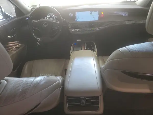 JTHC51FF2J5003534 2018 LEXUS LS - Image 8