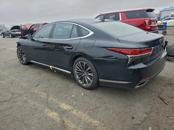 JTHC51FF2J5004845 2018 LEXUS LS - Image 2