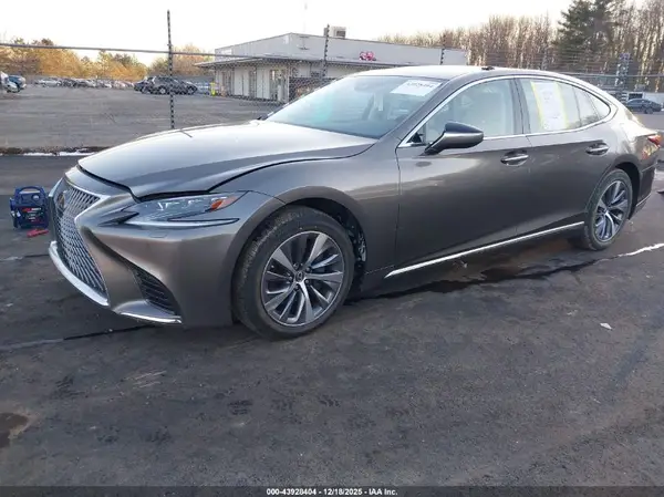 JTHC51FF2K5005446 2019 LEXUS LS - Image 2