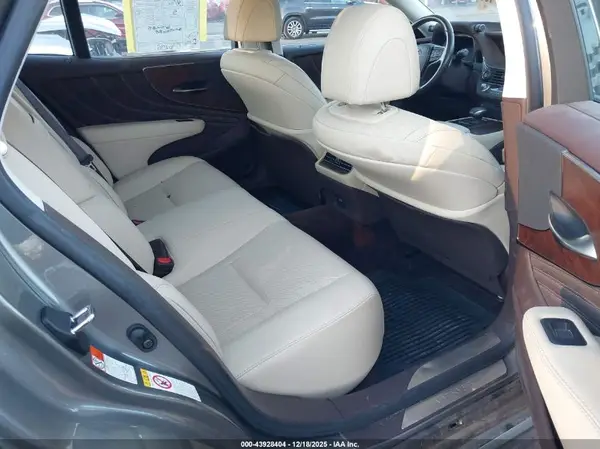JTHC51FF2K5005446 2019 LEXUS LS - Image 8