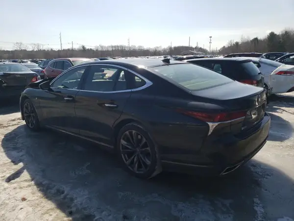 JTHC51FF4J5001820 2018 LEXUS LS - Image 2