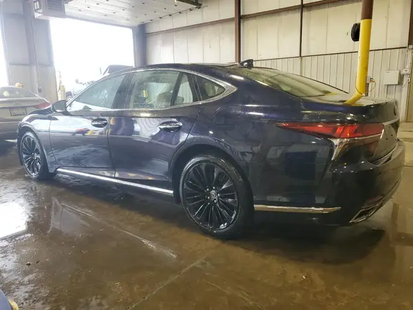 JTHC51FF4J5001994 2018 LEXUS LS - Image 2