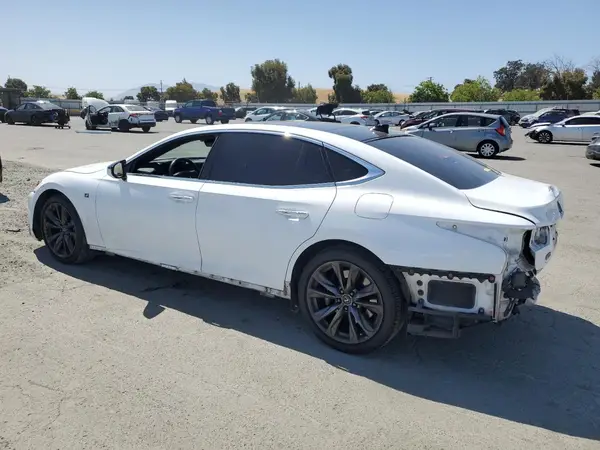 JTHC51FF4J5002207 2018 LEXUS LS - Image 2