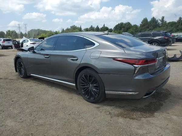 JTHC51FF4J5004233 2018 LEXUS LS - Image 2