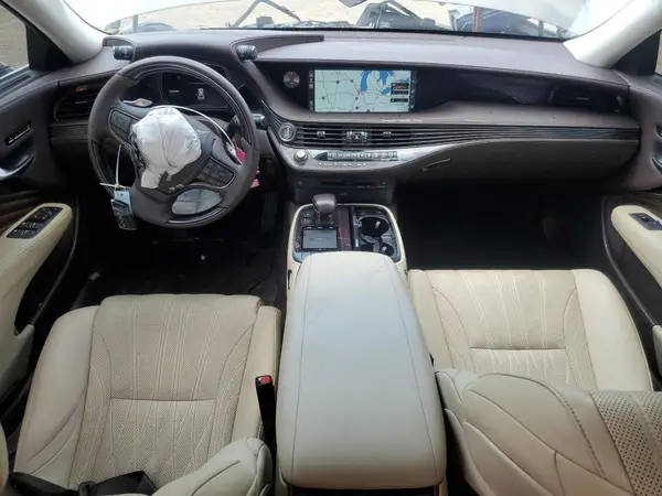 JTHC51FF4J5004233 2018 LEXUS LS - Image 8