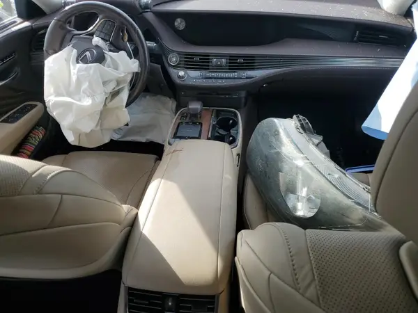 JTHC51FF5J5001941 2018 LEXUS LS - Image 8