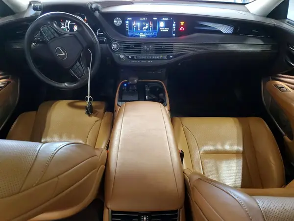 JTHC51FF6J5005190 2018 LEXUS LS - Image 8