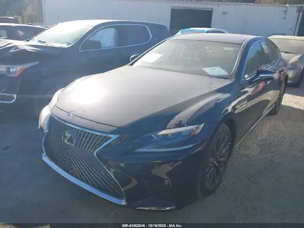 JTHC51FF6K5005630 2019 LEXUS LS - Image 2