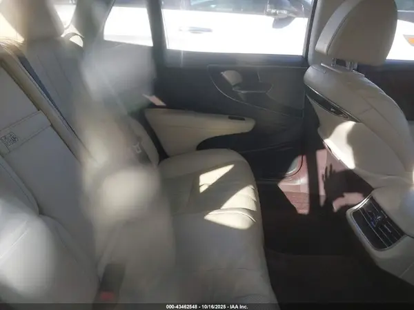 JTHC51FF6K5005630 2019 LEXUS LS - Image 8
