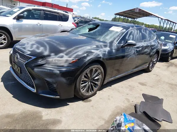 JTHC51FF6K5006938 2019 LEXUS LS - Image 2