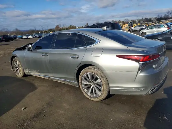 JTHC51FF7J5003643 2018 LEXUS LS - Image 2