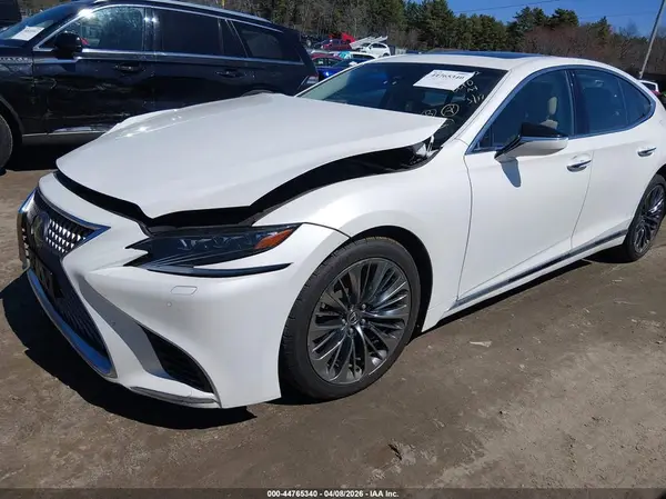 JTHC51FF8J5003294 2018 LEXUS LS - Image 2