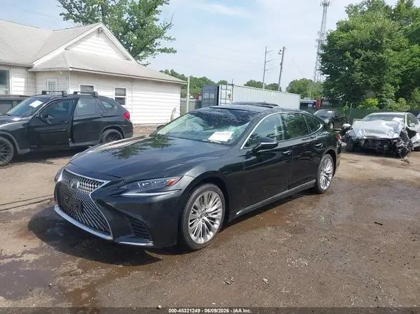 JTHC51FF8K5005466 2019 LEXUS LS - Image 2