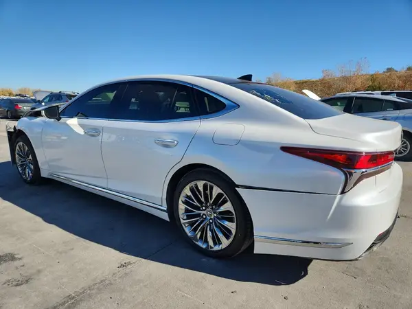 JTHC51FF8K5005953 2019 LEXUS LS - Image 2