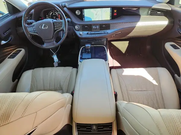 JTHC51FF8K5005953 2019 LEXUS LS - Image 8