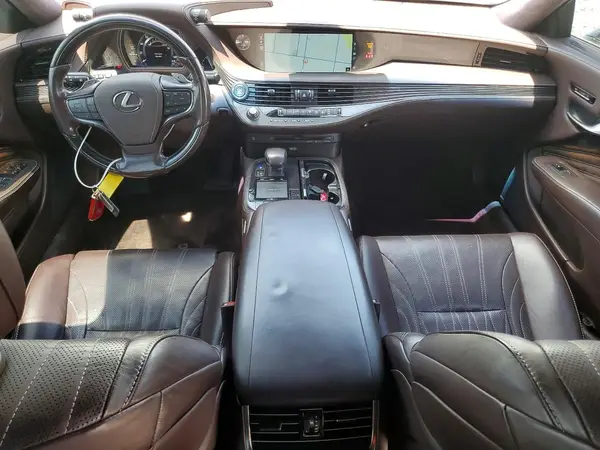 JTHC51FFXJ5004589 2018 LEXUS LS - Image 8