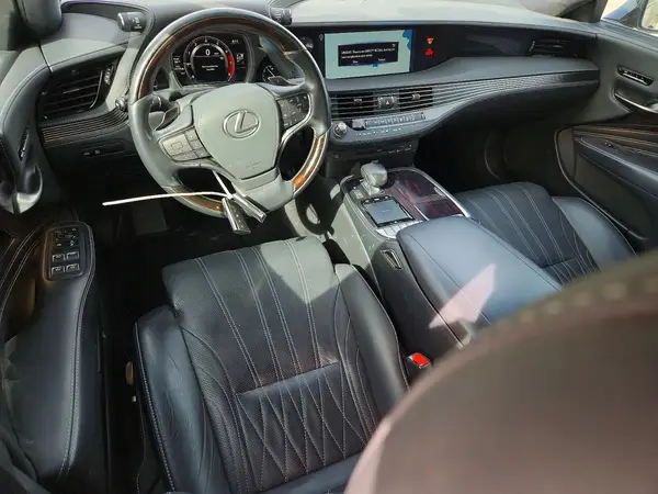 JTHC5LFF5J5002244 2018 LEXUS LS - Image 8