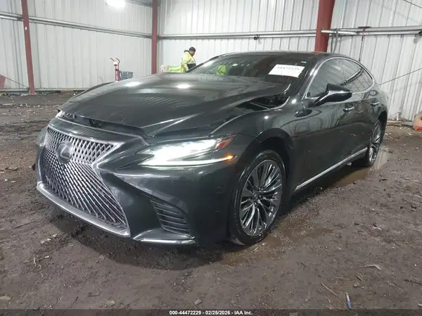 JTHC5LFF5J5002874 2018 LEXUS LS - Image 2
