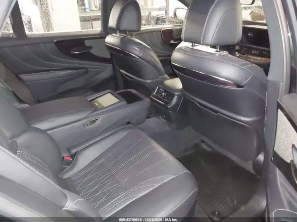 JTHC5LFF5J5003880 2018 LEXUS LS - Image 8