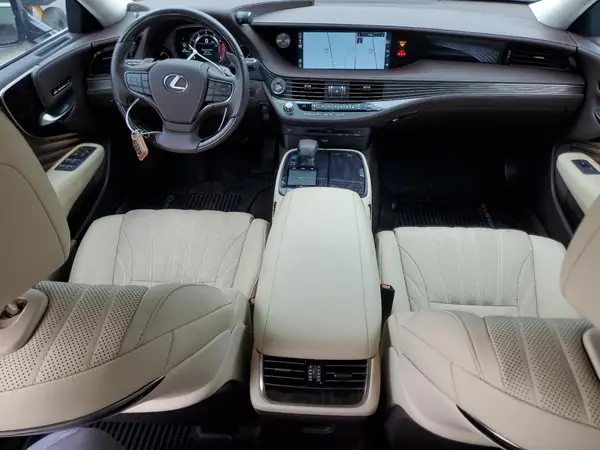 JTHC5LFF6J5001720 2018 LEXUS LS - Image 8