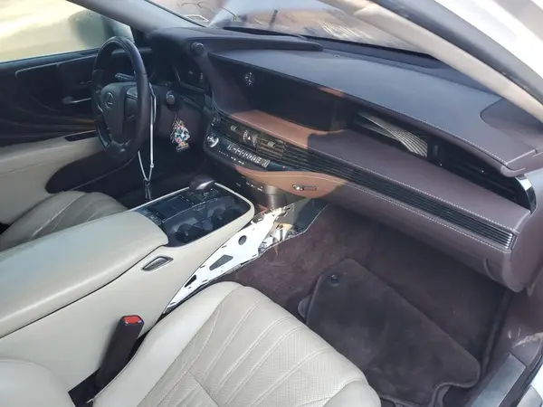 JTHC5LFF6J5003841 2018 LEXUS LS - Image 8