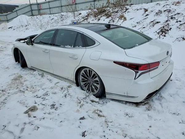 JTHC5LFF7K5006104 2019 LEXUS LS - Image 2