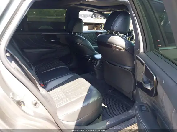 JTHC5LFF9K5007142 2019 LEXUS LS - Image 8