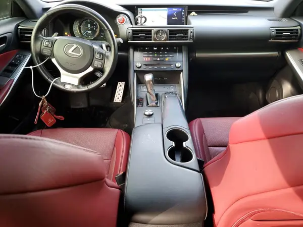 JTHC81D20J5029024 2018 LEXUS IS - Image 8
