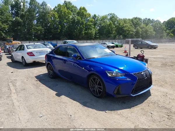 JTHC81D20J5029282 2018 LEXUS IS - Image 1