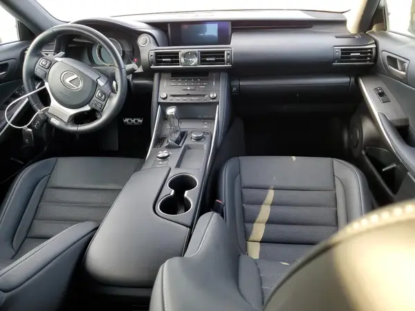 JTHC81D20K5034483 2019 LEXUS IS - Image 8