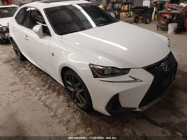 JTHC81D20K5034712 2019 LEXUS IS - Image 1