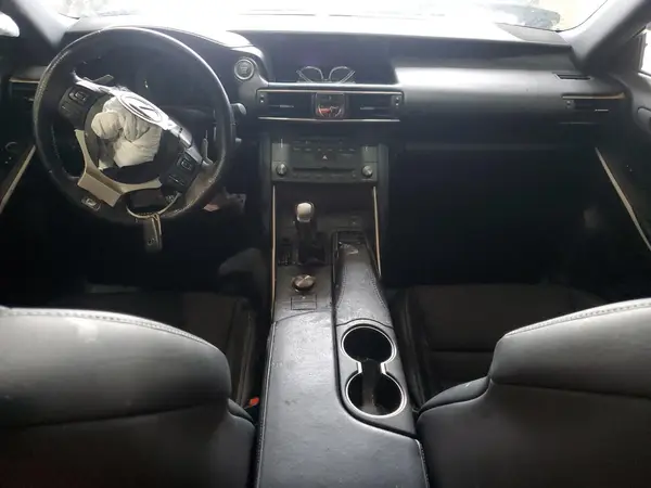 JTHC81D20K5034919 2019 LEXUS IS - Image 8