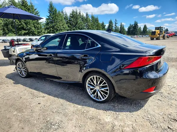 JTHC81D20K5035102 2019 LEXUS IS - Image 2