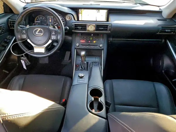 JTHC81D20K5036718 2019 LEXUS IS - Image 8