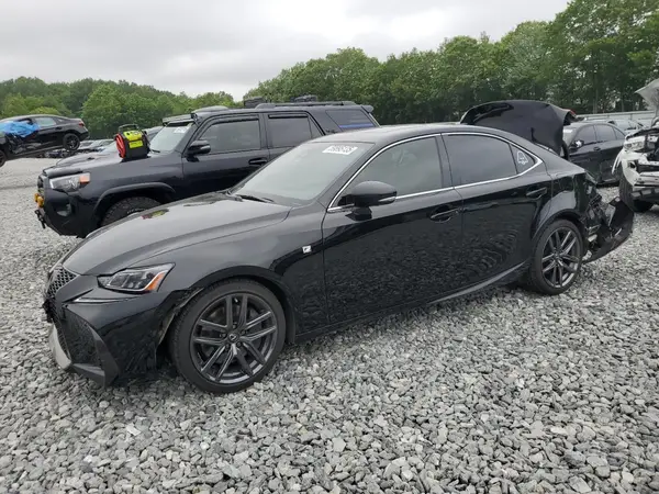 JTHC81D20K5037660 2019 LEXUS IS - Image 1