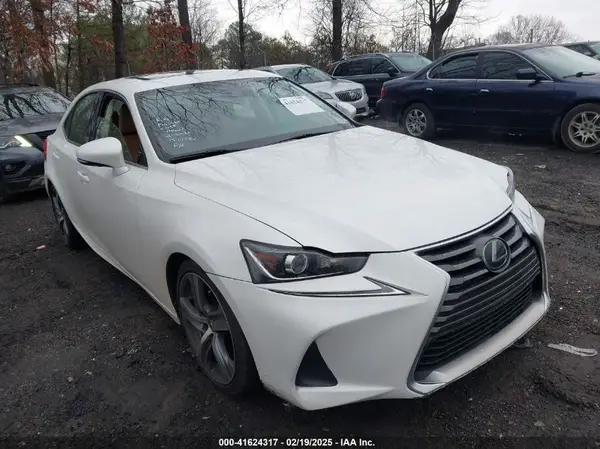 JTHC81D21J5026911 2018 LEXUS IS - Image 1