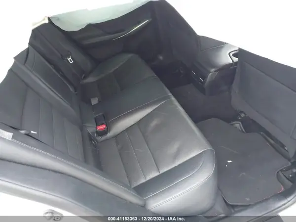 JTHC81D21J5027024 2018 LEXUS IS - Image 8