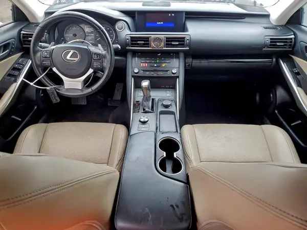JTHC81D21J5028237 2018 LEXUS IS - Image 8