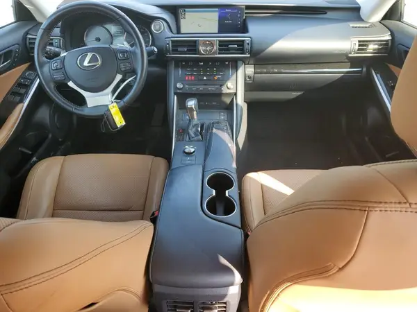 JTHC81D21J5032319 2018 LEXUS IS - Image 8