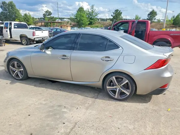 JTHC81D21K5037411 2019 LEXUS IS - Image 2